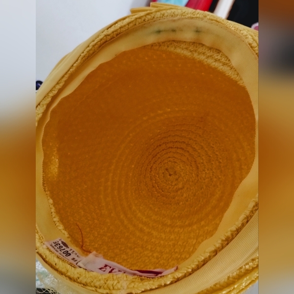 Vintage EVA MAE Yellow Woven Hat w/Netting & Bow. - Picture 10 of 10
